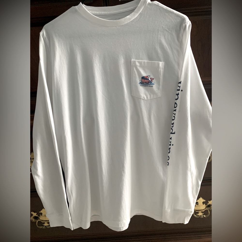 Vineyard Vines hockey shirt size Youth XL